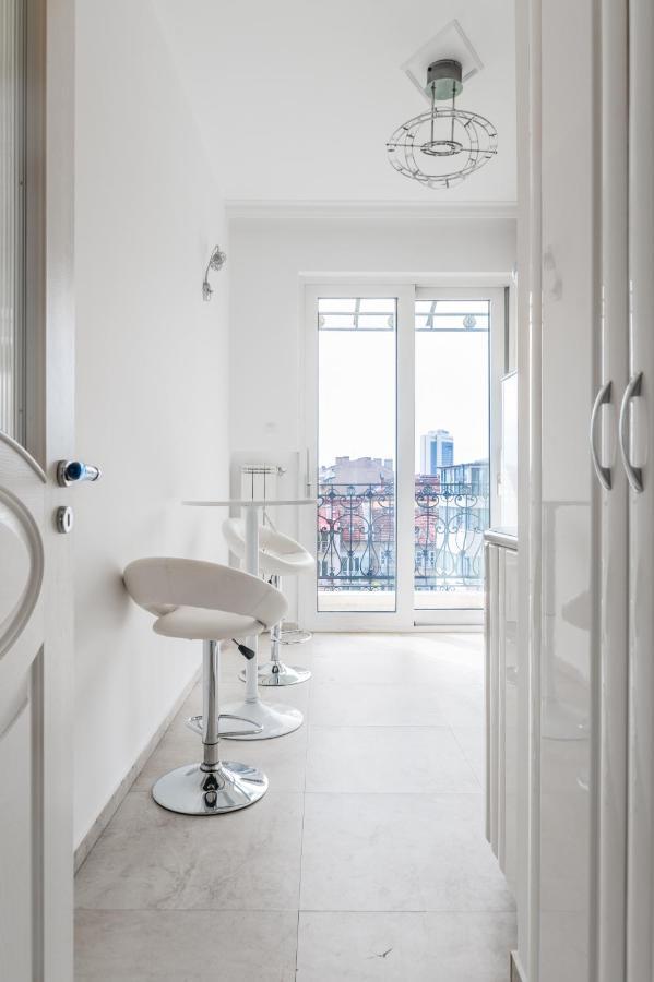 Vitosha Str 2Bd White & Blue Apt By Flat Mаnager Sofia Esterno foto